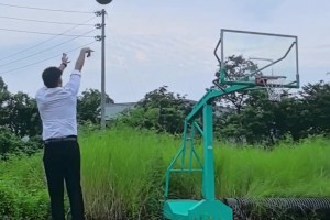 中年跳投把音量調(diào)大 我想吧友們會喜歡這個聲音！