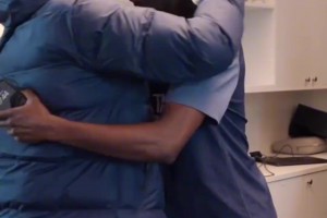 登貝萊攜金球獎(jiǎng)歸隊(duì)，恩里克這反應(yīng)情緒價(jià)值到位