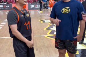 大黑牛順利出師！西熱力江交李晨打球時(shí)的邪修小妙招~