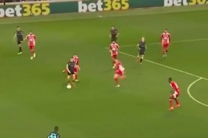 太秀了！那年維爾茨天秀操作連續(xù)盤帶過人，難怪偶像是梅西