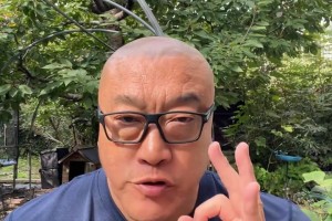馬?。赫材匪雇艘鄹怕实?！很可能宣布再戰(zhàn)2-3年！或商業(yè)大事件