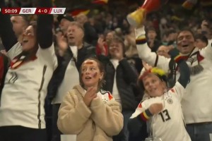 盧森堡禁區(qū)內(nèi)解圍不力！基米西門前打門雙響！德國(guó)4-0領(lǐng)先盧森堡