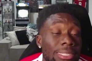 現(xiàn)在世人皆知門德斯，殊不知曾經(jīng)阿芳世一左后衛(wèi)