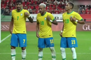 本該是球場上揮灑靈性的精靈！內(nèi)馬爾卡點跳勝利之舞合集！