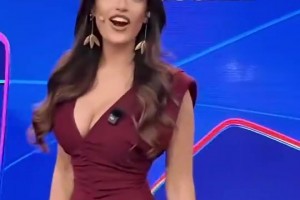 火遍外網(wǎng)！歐冠官方女主持人擁有百萬(wàn)粉絲，不得不說(shuō)顏值真好