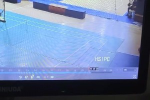 這是在犯罪吧？野球場男子惡意肘擊防守人 報警有用嗎