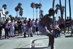 霍華德當(dāng)年單換詹姆斯？楊毅：換不了！