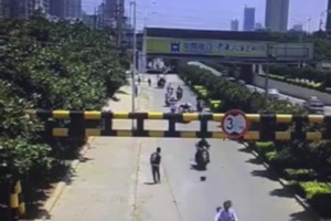 不懂就問(wèn)：馬路上運(yùn)球造成交通事故該怎么判？