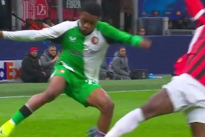 這時(shí)候都在笑嗎？萊奧：呀，居然被過(guò)掉了？