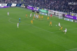 帶刀后衛(wèi)建功！加蒂后點(diǎn)泰山壓頂頭槌破門，尤文再次領(lǐng)先！