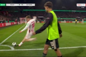 拜仁客場丟球！科隆角球開出阿赫頭球攻門得手！
