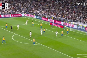 卡雷拉斯禁區(qū)造點(diǎn)，維尼修斯點(diǎn)球角度太正被撲