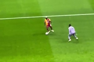 奧納納全場5次力撲賽后當(dāng)選全場最佳，薩內(nèi)和奧斯梅恩根本射不進(jìn)