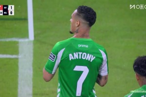 圓神王者風(fēng)范！安東尼無解貼地?cái)厥澜绮ㄆ崎T！