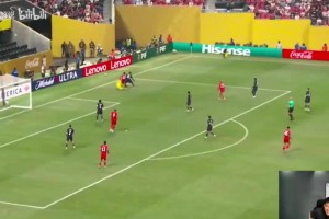 季前賽時多納魯馬把穆西亞拉整傷了，多納魯馬掩面痛哭！