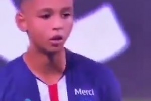 誰最可愛？網(wǎng)友當年惡搞兒童版歐冠決賽拜仁vs巴黎！