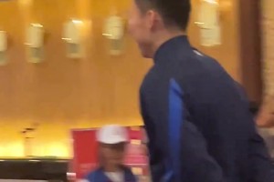 勁敵見面！哈哈哈哈哈