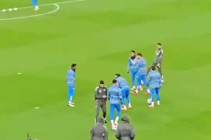 噓聲震耳欲聾！諾德在熱身時被安菲爾德球迷報以噓聲