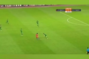 神級(jí)助攻！蒿俊閔人球分過傳給三秒后的自己！