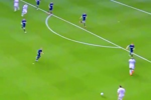 巔峰貝爾的代表作！思考五秒然后打出了一個(gè)世界波！