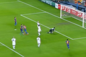 梅西與伊涅斯塔的二過六神仙配合！到底要多少人才能防得?。?></span>
                                            <i class=