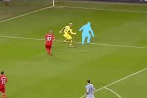 某曼城球員對戰(zhàn)利物浦時(shí)進(jìn)了不可思議的一球，還認(rèn)得出他嗎？