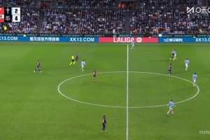 補(bǔ)時(shí)染紅！德容拼搶時(shí)踩到阿斯帕斯，兩黃變一紅被罰下場