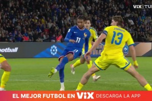 法國再下一城！奧利塞禁區(qū)內(nèi)靈巧轉(zhuǎn)身打門得手！坎特不停球送助攻