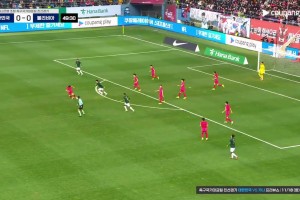 韓國網(wǎng)友怒批:反擊戰(zhàn)只有李剛?cè)室粋€(gè)在戰(zhàn)斗,剩下的白癡都呆在原地