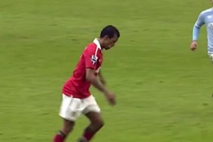 基本功太扎實(shí)了！40歲身材發(fā)福的魯尼在活動(dòng)中依舊能上演倒鉤破門