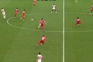 你敢想象昔日國安隊(duì)中的“大金子”暴力奔襲為凱恩送助攻嗎？