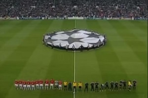 都是熟悉的面孔，2003年歐冠1/4決賽。曼聯(lián)VS皇馬