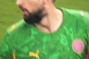 覆蓋范圍不止禁區(qū)！曼城：傳球失誤？幸好有他！