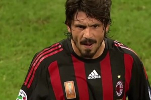 米蘭球迷：比賽越激烈，他就越興奮！