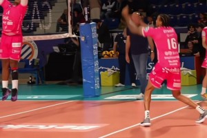 這彈跳放在NBA什么水平？男排選手爆發(fā)力和彈跳有多恐怖？