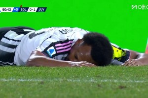 卡巴爾禁區(qū)內(nèi)送妙傳，奧蓬達(dá)近距離打門被門將神勇！