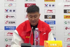 杜鋒賽后：年輕球員拼勁不行、太軟了，我接受不了，希望徐杰快點(diǎn)好起來(lái)