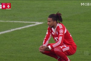 門將神了！奧利塞禁區(qū)內(nèi)兜射死角！美因茨門將再次神勇?lián)涑觯?></span>
                                            <i class=