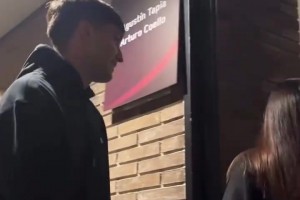 有八卦??？費(fèi)蘭和佩德里這是帶著倆女孩子出門一起玩耍